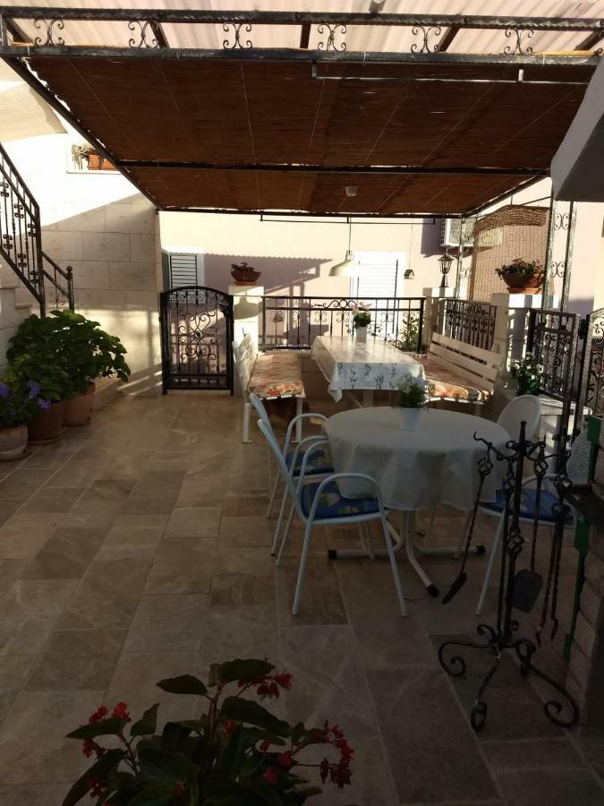 Apartment Nina Promajna Exterior foto