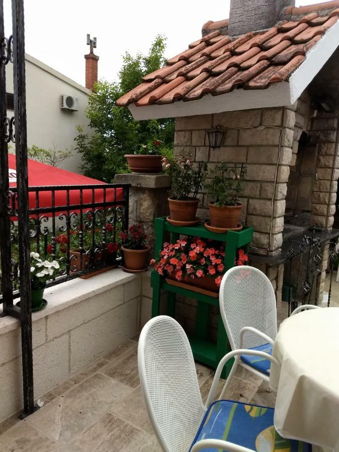 Apartment Nina Promajna Exterior foto